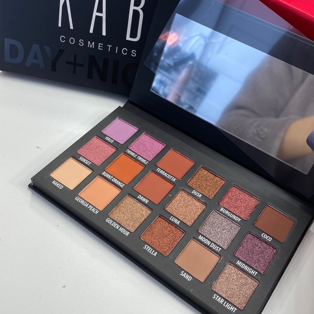 Eyeshadow palette 🎨
